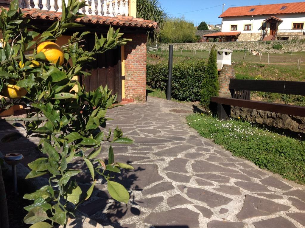 Trisileja En Puente Romano Toñanes Exteriör bild